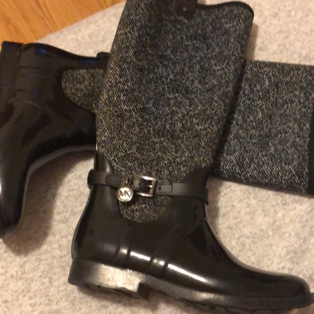 Michael kors rain boots